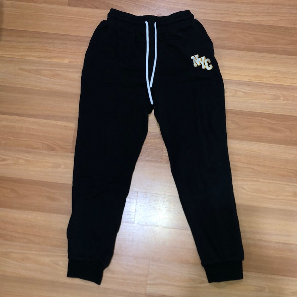 black sweatpants